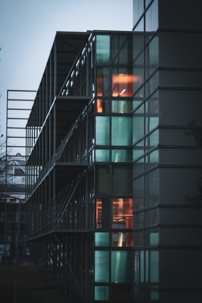 ゲームクリエイターを目指すための大学の学部選びはどうすればいい？